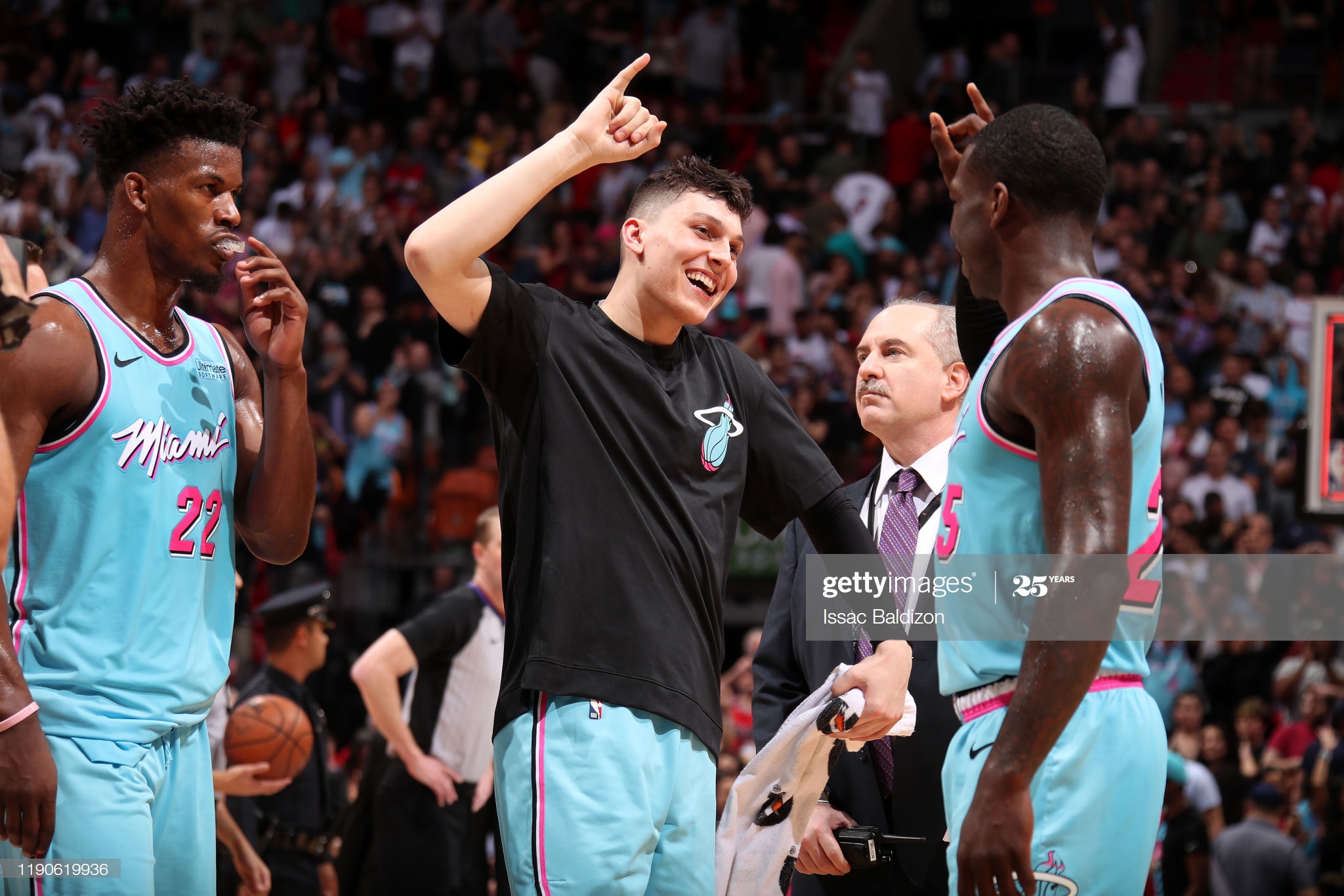 窗口期体能课后;迈阿密热火完成体检备战亚冠;管理层满意;细节决定成败的简单介绍 窗口期体能课后;迈阿密热火完成体检备战亚冠;管理层满意;细节决定成败的简单介绍