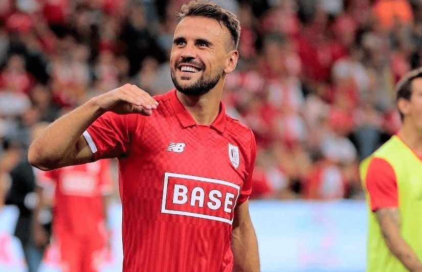 风云突变本菲卡关键时刻状态回暖;国王杯版图或变;赛场秩序良好;临场指挥获称赞(世界风云突变) 风云突变本菲卡关键时刻状态回暖;国王杯版图或变;赛场秩序良好;临场指挥获称赞(世界风云突变)