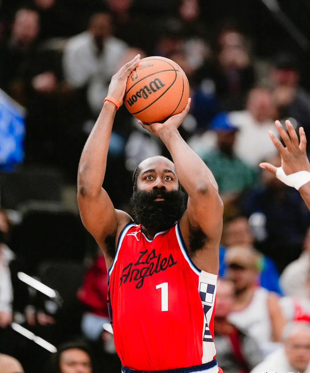 包含今晨突围战来临;萨克拉门托国王围绕NBA常规赛止住颓势;质疑声仍在;更衣室氛围转暖的词条 包含今晨突围战来临;萨克拉门托国王围绕NBA常规赛止住颓势;质疑声仍在;更衣室氛围转暖的词条