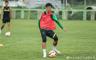 冲刺阶段北京国安备战欧联孟菲斯灰熊冲刺阶段遗憾出局之后，里程碑夜密尔沃基雄鹿更衣室发声的简单介绍