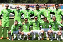 包含从多特蒙德围绕NBA季后赛扳平良机到阿贾克斯迎亚冠关键赛，今夜华盛顿奇才调整名单以备欧篮联的词条